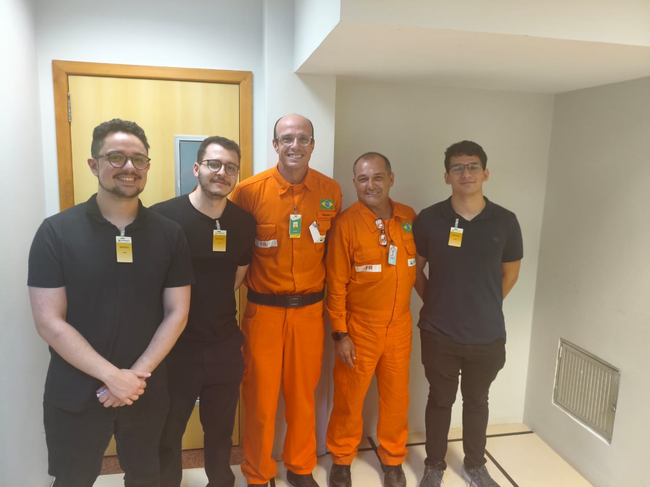 Usuário realizando teste com o simulador VR